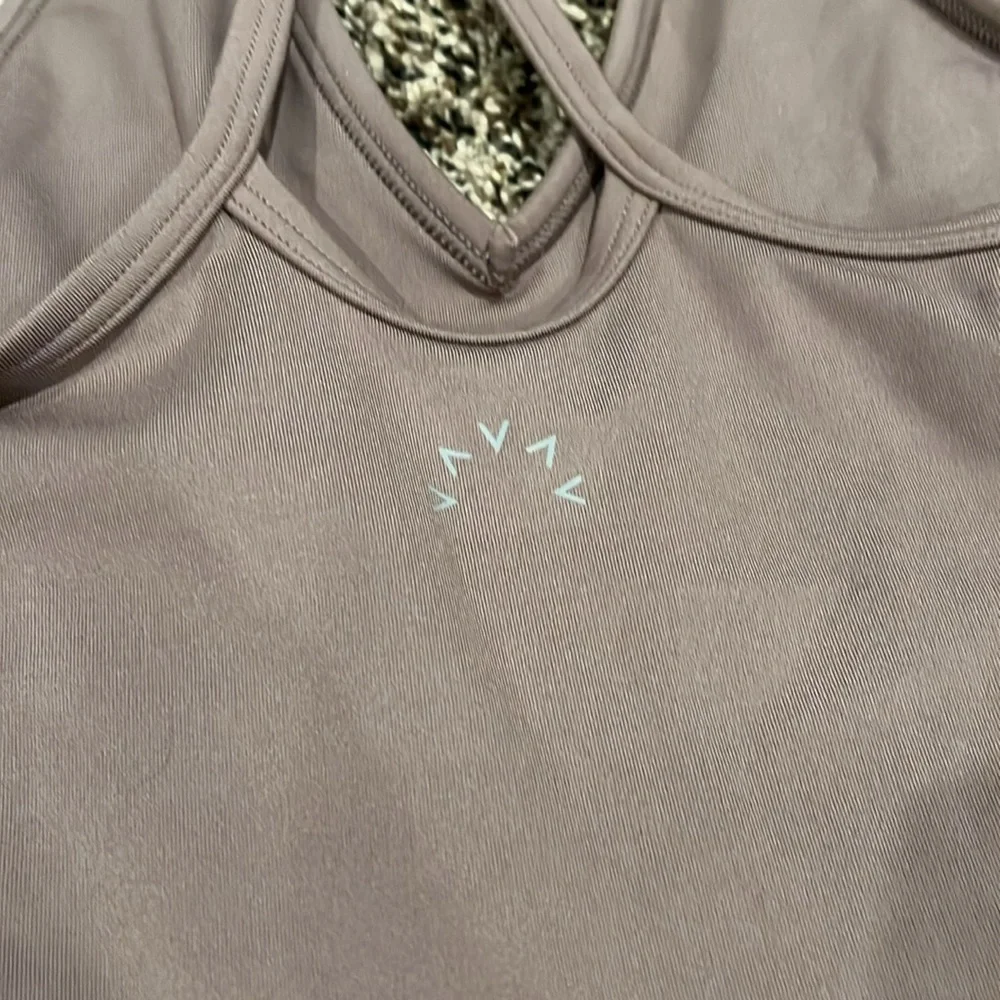Varley Revolve Let’s Move Irvine Taupe Bodysuit, NWT - Picture 9 of 10